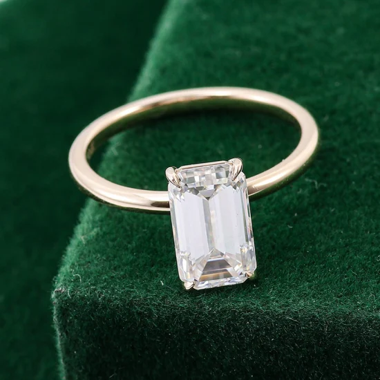 고급 보석 14K 옐로우 골드 Vvs Def 컬러 Moissanite 다이아몬드 에메랄드 컷 여성을위한 수제 약혼 반지 도매 가격